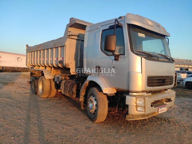 Volvo VM 260 6X2R 2008 Diesel