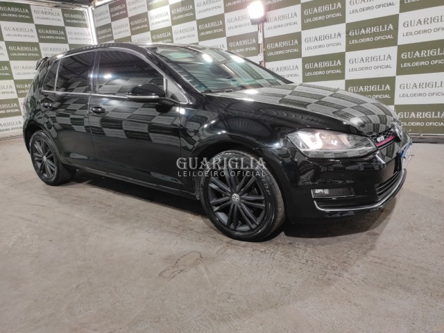 Veículo VW - VolksWagen Volkswagen VOLKSWAGEN/GOLF HIGHLINE AA 2014 em leilão