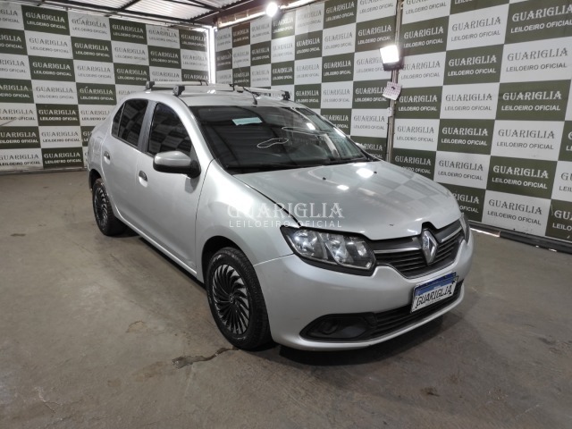 Veículo Renault Logan Renault Logan 2014/2015 Prata 2015 em leilão