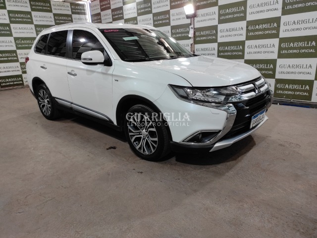 Veículo Mitsubishi Outlander MITSUBISHI/OUTLANDER MMC 3.0 GT - 2017/2018 2018 em leilão