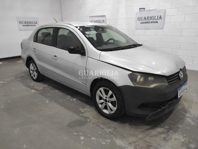 Veículo VW - VolksWagen Voyage VOLKSWAGEN/VOYAGE 1.0 2012/2013 2013 em leilão