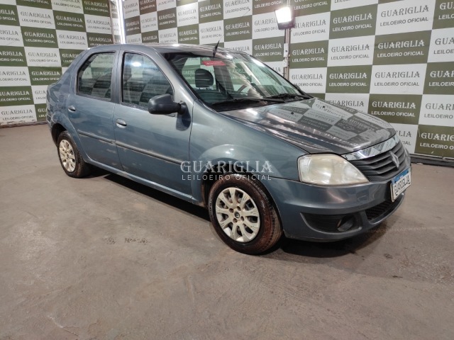 Veículo Renault Logan RENAULT LOGAN EXP 1016V 2010/2011 Cinza Flex/Gasolina 2011 em leilão