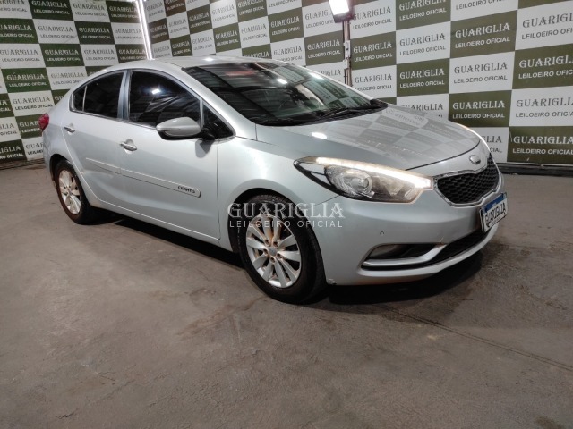 Kia Cerato FF SX3 ATNB 2013/2014 Prata