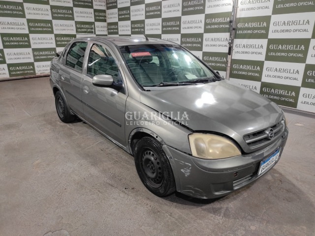 Veículo GM - Chevrolet Corsa Chevrolet Corsa Sedan Premium 2004/2005 Gasolina 2005 em leilão