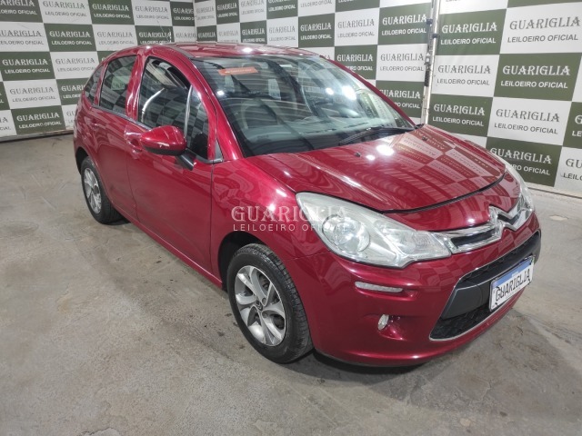 Veículo Peugeot C3 Citroen C3 Attraction 2014/2015 Vermelho 2015 em leilão