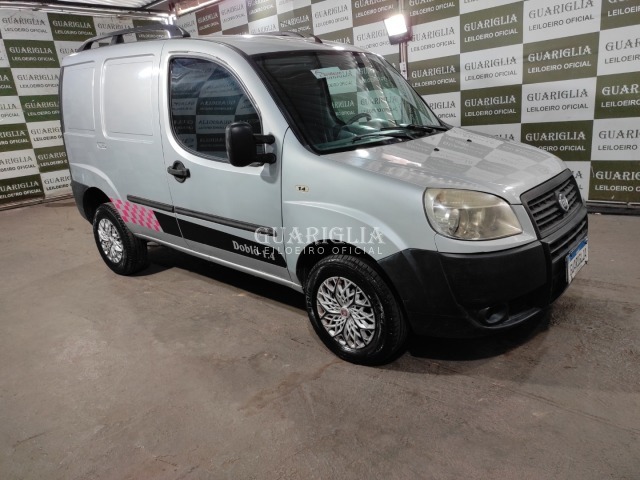 Veículo Fiat DOBLO CARGO FIAT DOBLO CARGO 1.4 2012/2013 PRATA 2013 em leilão