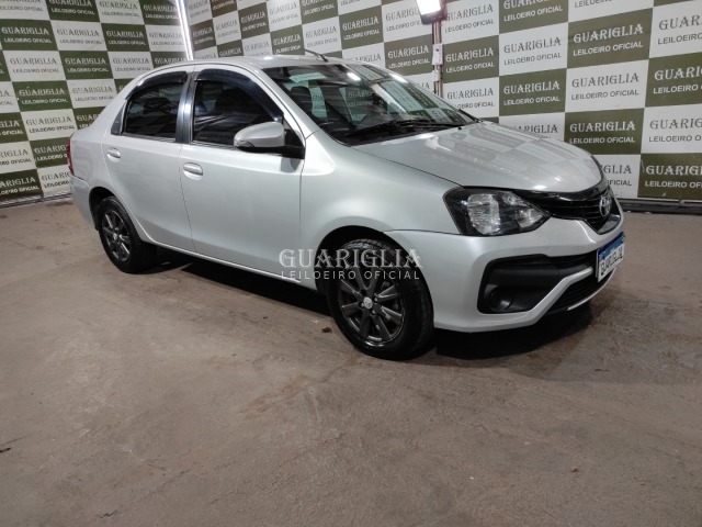 Veículo Toyota Etios TOYOTA ETIOS SD XPLUS AT 2019/2020 PRATA 2020 em leilão