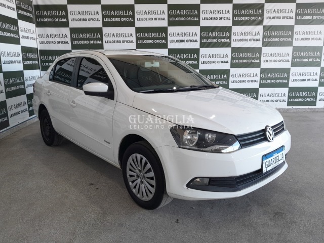 Veículo VW - VolksWagen Voyage VOLKSWAGEN/VOYAGE 1.0 2013/2014 2014 em leilão