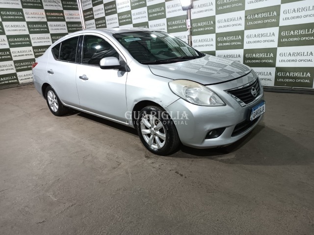 NISSAN VERSA 16SL FLEX 2013/2014