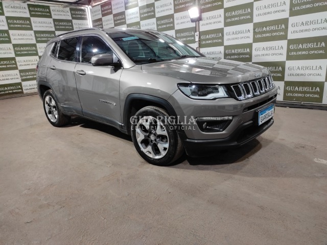 Veículo Fiat Compass JEEP COMPASS LONGITUDE F 2019/2020 2020 em leilão