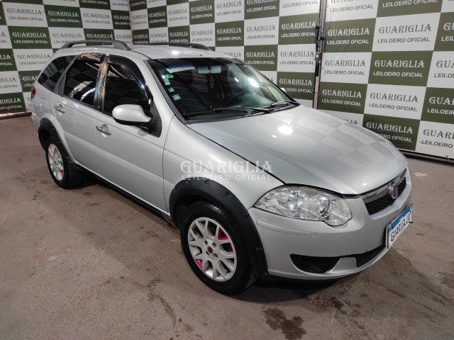 Veículo Fiat Palio Weekend FIAT/PALIO WEEKEND TREKKING - O*****0 - 2014 - 2015 2015 em leilão