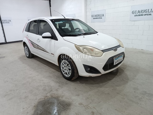 Veículo Ford Fiesta FORD FIESTA FLEX - N*****9 - 2010/2011 - BRANCA 2011 em leilão