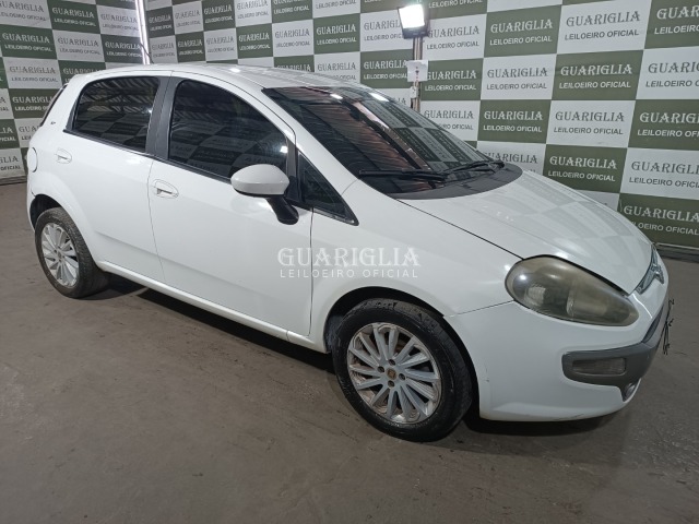 Veículo Fiat Punto FIAT/PUNTO ESSENCE 1.6 2015/2016 2016 em leilão