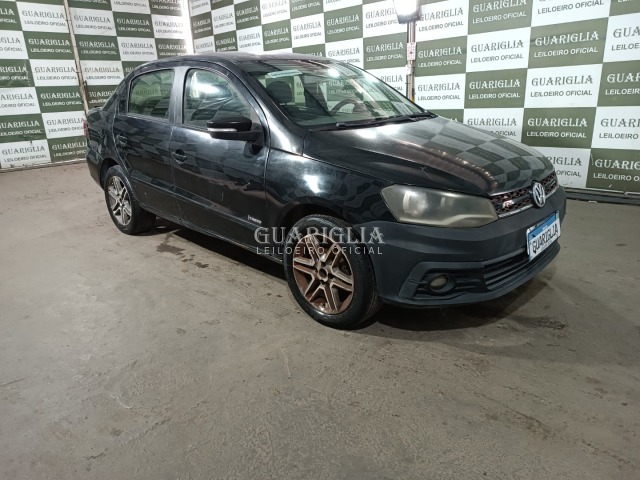 Veículo VW - VolksWagen Voyage VOLKSWAGEN/VOYAGE 1.6 2013/2014 2014 em leilão