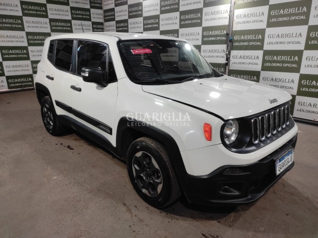 Veículo Fiat Renegade JEEP Renegade Sport AT 2015/2016 Flex/Gasolina Branco 2016 em leilão