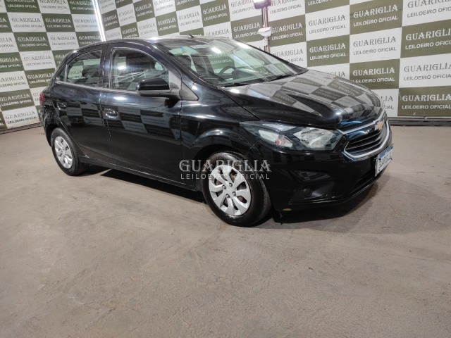 Veículo GM - Chevrolet Onix CHEVROLET ONIX 1.0MT LT 2018/2019 2019 em leilão