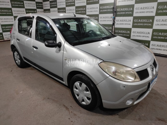 Veículo Renault Sandero RENAULT/SANDERO EXP1016V 2008/2009 Prata 2009 em leilão