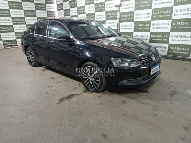 Veículo VW - VolksWagen Jetta VOLKSWAGEN JETTA 2.0T 2011/2012 Gasolina 2012 em leilão