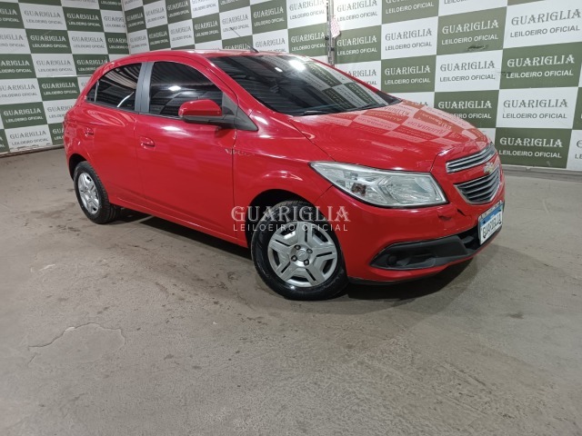 Veículo GM - Chevrolet Onix CHEVROLET/ONIX 1.0MT LT 2013/2014 2014 em leilão