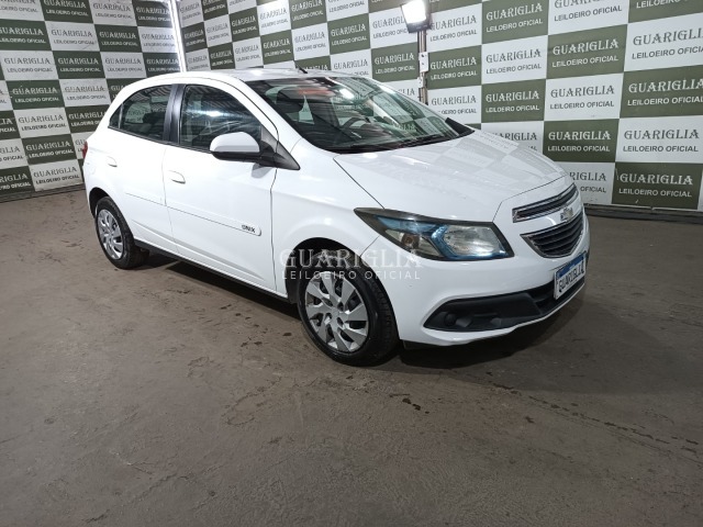 Veículo GM - Chevrolet Onix CHEVROLET/ONIX 1.4MT LT - A*****0 - 2014 - 2015 2015 em leilão