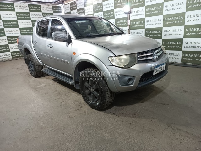 Veículo Mitsubishi L200 Triton MITSUBISHI L200 TRITON 2.4 HLS 2015 2015 em leilão