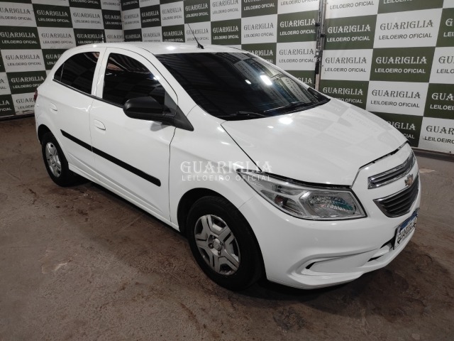 Veículo GM - Chevrolet Onix CHEVROLET/ONIX 1.0MT LT 2014/2015 2015 em leilão