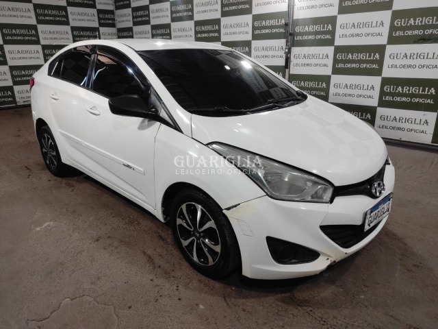 Veículo Hyundai HB20S HYUNDAI/HB20S 1.0M 2013/2014 2014 em leilão