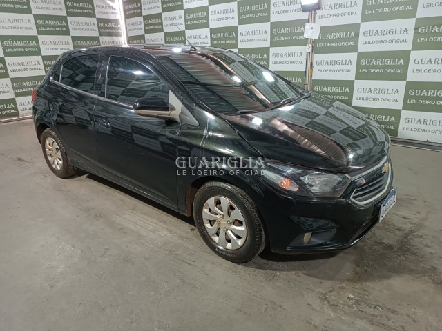 Veículo GM - Chevrolet Onix CHEVROLET ONIX 1.0 MT LT 2016/2017 2017 em leilão