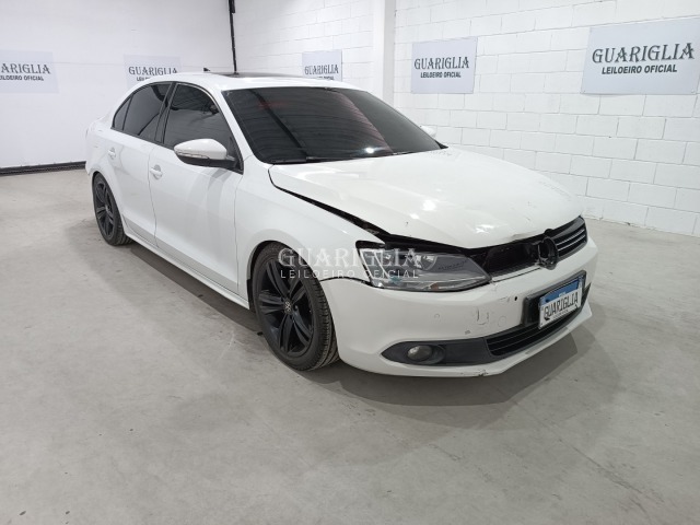Veículo VW - VolksWagen Jetta VOLKSWAGEN JETTA 2.0 2014 2014 em leilão