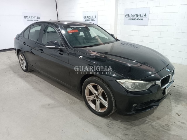 Veículo BMW 320I BMW 320I ACTIVE FLEX 2013/2014 2014 em leilão