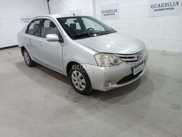 Veículo Toyota Etios TOYOTA ETIOS SD XS 2012/2013 2013 em leilão