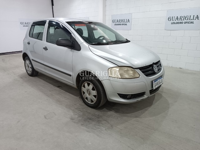 Veículo VW - VolksWagen Fox VOLKSWAGEN/FOX 1.6 2004 Conservado 2005 em leilão