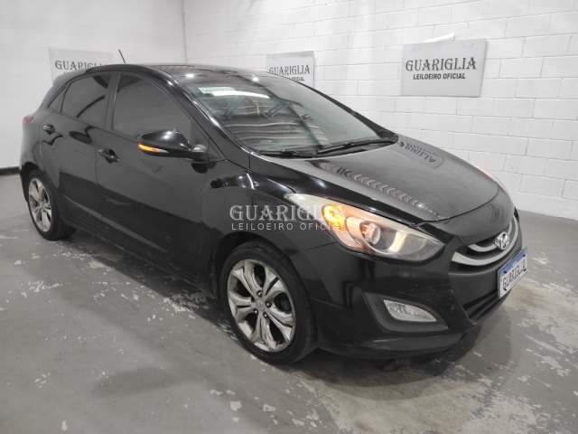 Veículo Hyundai i30 Hyundai i30 1.8 2014/2015 Gasolina 2015 em leilão