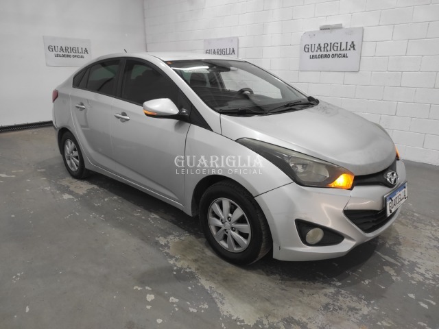 Veículo Hyundai HB20S HYUNDAI/HB20S 1.0M 1.0M 2013/2014 Prata 2014 em leilão