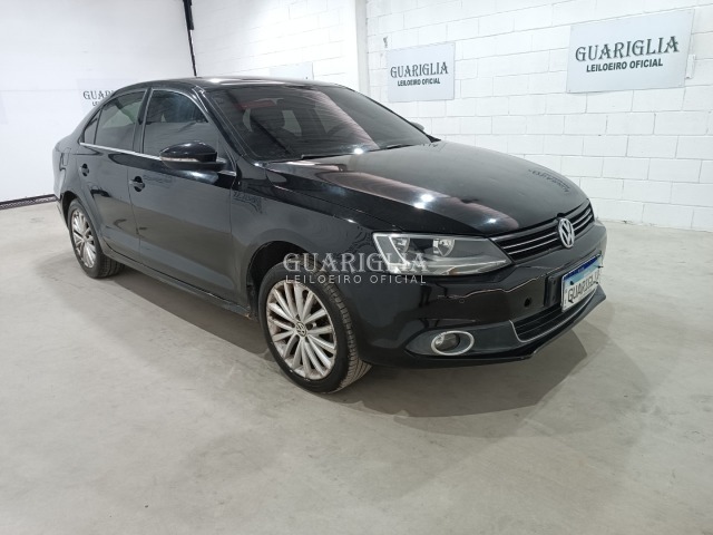 Veículo VW - VolksWagen Jetta VOLKSWAGEN/JETTA 2.0T - L*****5 - 2013 - GASOLINA 2013 em leilão