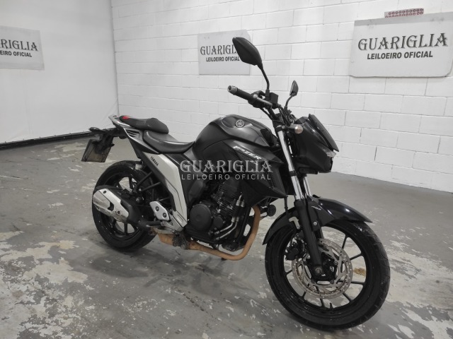 Veículo YAMAHA FZ25 YAMAHA FZ25 FAZER 2021/2022 2022 em leilão