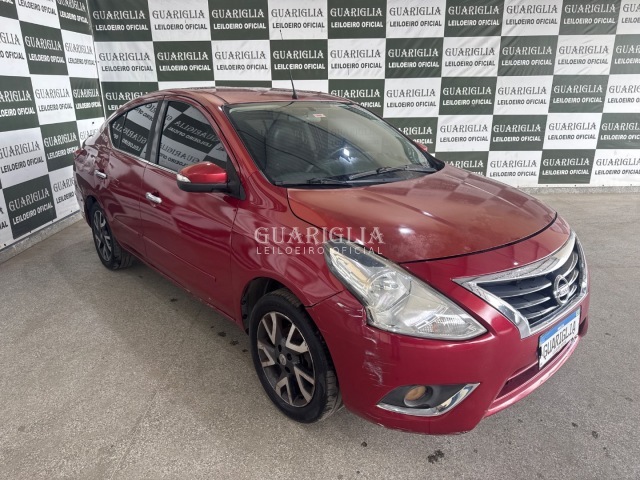 Veículo Nissan Versa Nissan Versa 16 SL 2016/2017 2017 em leilão