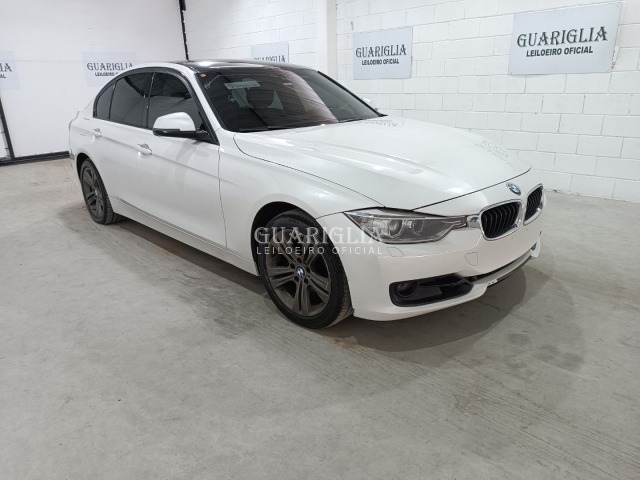 Veículo BMW 320I BMW/320I 3B11 - F*****5 - 2013 - 2014 - GASOLINA 2014 em leilão