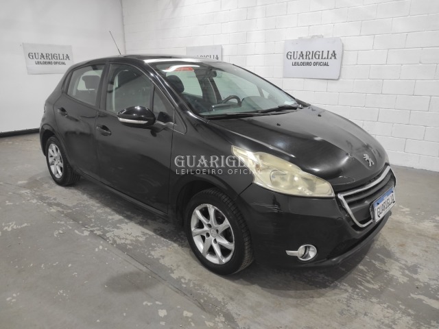 Veículo Peugeot 208 PEUGEOT/208 ALLURE - F*****2 - 2013 - 2014 - ALC/GAS 2014 em leilão