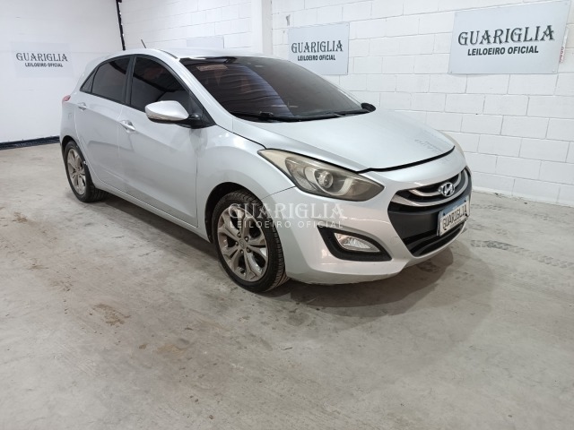 Veículo Hyundai i30 Hyundai i30 1.8 2013/2014 2014 em leilão
