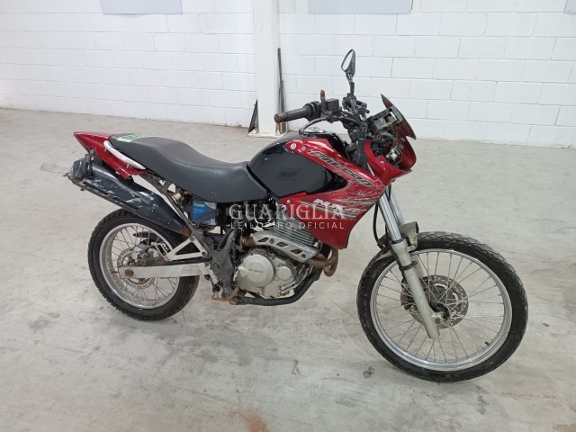 Veículo Honda NX4 Honda NX4 Falcon 2005 Gasolina 2005 em leilão