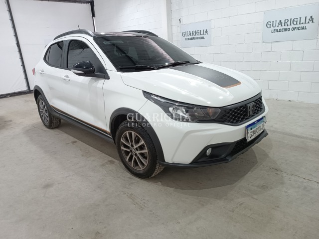 Veículo Fiat Argo Fiat Argo Trekking 1.3AT 2024/2025 Branco Flex 2025 em leilão