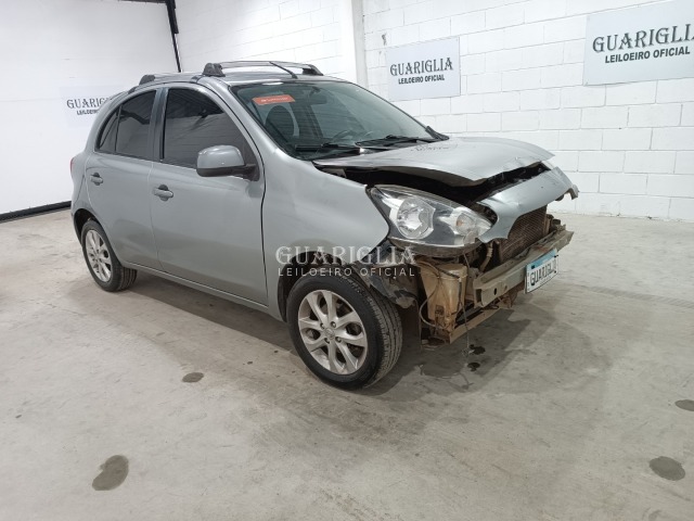 Veículo Nissan March Nissan March 16SV 2015 2015 em leilão
