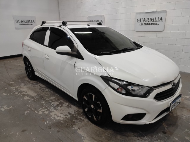 Veículo GM - Chevrolet Onix Chevrolet Onix 1.0 MT LT 2017/2018 Branco 2018 em leilão
