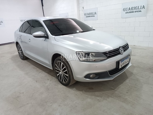 Veículo VW - VolksWagen Jetta VOLKSWAGEN/JETTA 2.0T - F*****5 - 2014 2014 em leilão
