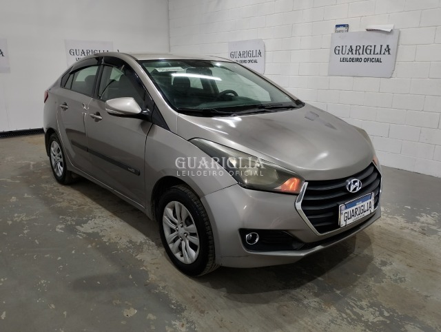 Veículo Hyundai HB20S Hyundai HB20S 1.0M COMF 2016/2017 2017 em leilão